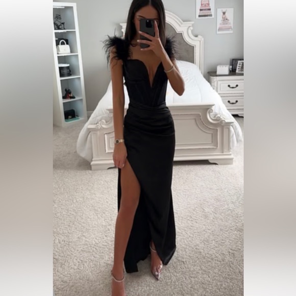 Odell Black Satin Corset Gown With Feather Strap - Picture 2 of 6